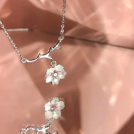 Cherry Blossom Pendant Necklaces for Women Clavicle Chains Necklace INS Popular Fashion Jewelry Wedding Party Birthday Gift