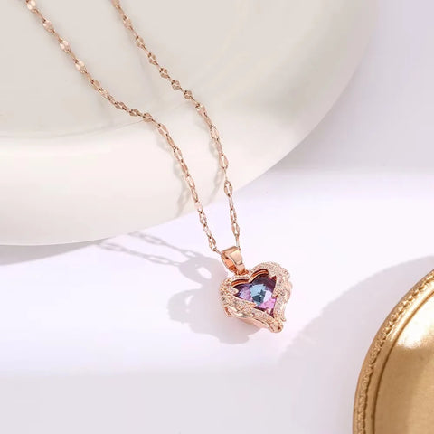A Heart Of The Ocean Necklace Pendant, Made Of Copper And Inlaid With Zircon, Simple And Stylish, Suitable For Daily Wear