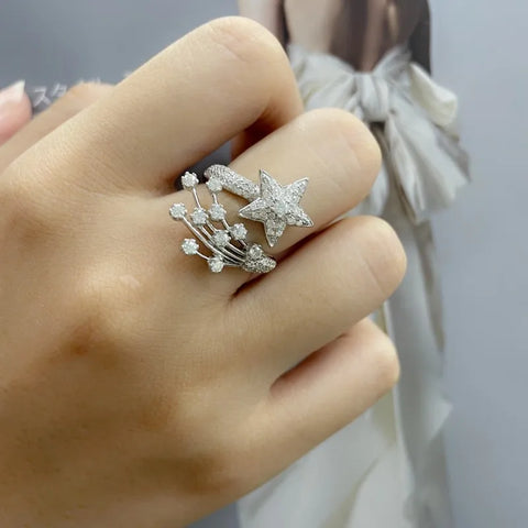 Follow Cloud Total 0.78ct Star Full Moissanite