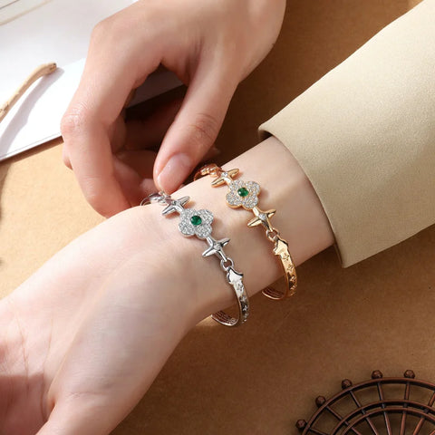 Retro Emerald Green Women's Bracelet