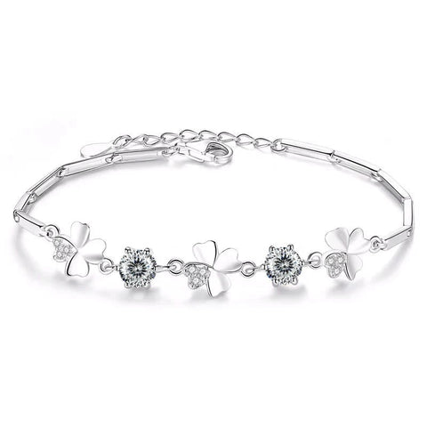 Butterflykiss Four Leaf Clover  Moissanite Bracelet