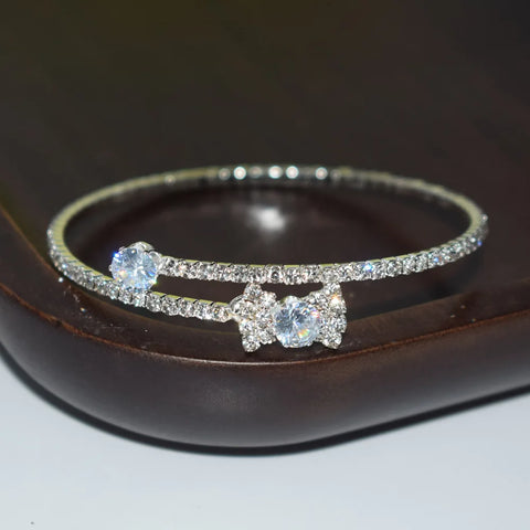 1 Row Triangular Zircon Rhinestone Open Bracelet