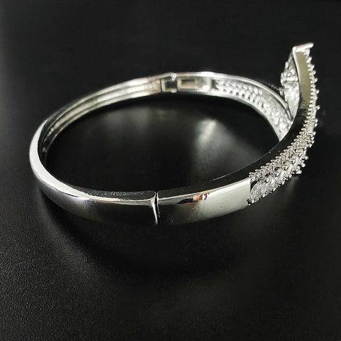 Luxury Carved  Bracelet