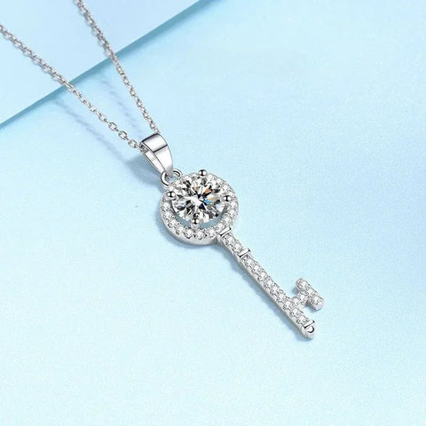 Key Pendant Simple Sparkling Moissanite Diamond 0.5/1 Carat Necklaces, Luxury Platinum PT950 Chain for Girl Women Birthday Gift