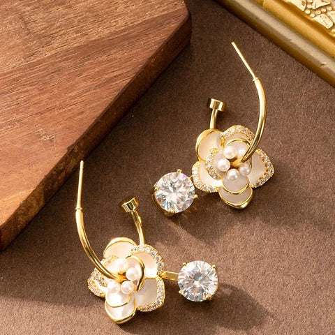 Elegant French Style Pearl Floral Stud Earrings
