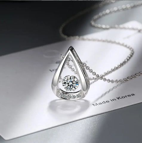 Moissanite Smart Water Drop Pendant Necklace