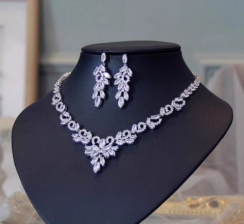 Light luxe zircon necklace Earrings set chain Bridal wedding accessories Wedding Dress Evening Dinner party annual party jewelry