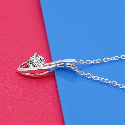 New Fashion 925 Sterling Silver Shiny Cubic Zircon Necklaces Woman Simple Leaf Pendant Choker Birthday Christmas Gift