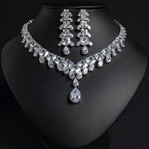 Simple Fashion Zircon Necklace Earring Set for Women Bridal Gown Accessories Jewelry Combo Elegant Minimalist Style