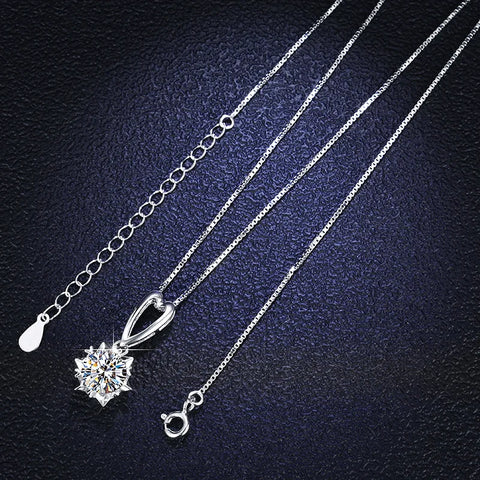 Luxury PT950 Platinum 1CT Certified Moissanite Necklace Sunflower Diamond Pendant Necklace for Women Promise Wedding Jewelry