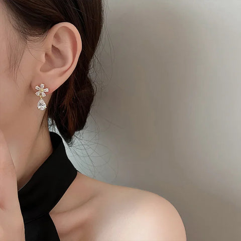 Light Luxury Zircon Stud Earrings