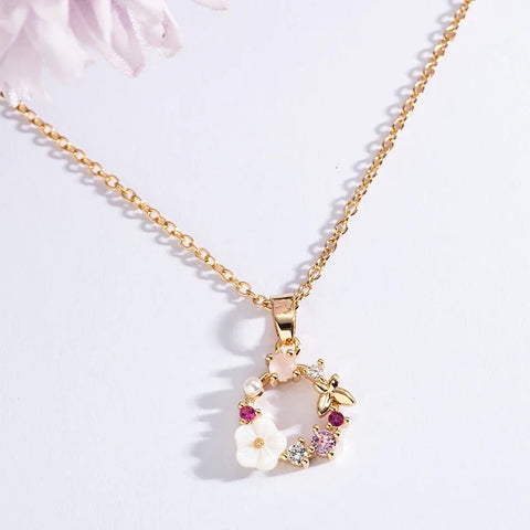 Fashion Creative Butterfly Flowers Necklace Zircon Crystal Pearl Shell Garland Pendant Necklace for Women Jewelry Accessories