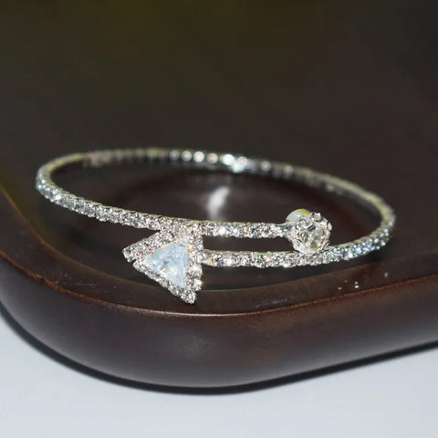 1 Row Triangular Zircon Rhinestone Open Bracelet