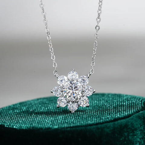 1Carat Sunflower Moissanite Pendant Necklace GRA Certified S925 Sterling Silver Plated Gold Neck Lace for Women Party Jewelry