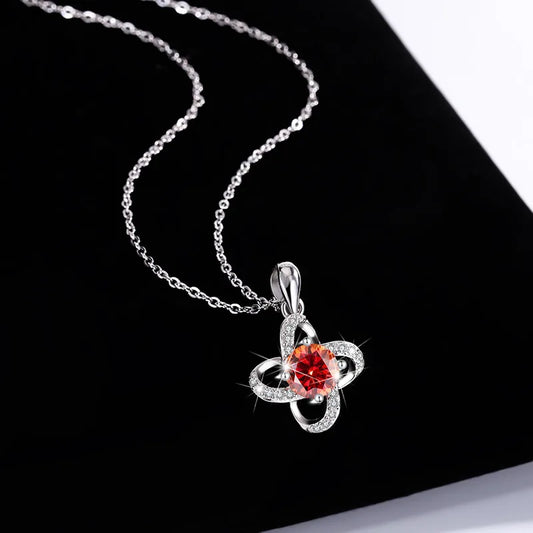 2025 New s925 sterling silver light luxury clover silver pendant Moissanite necklace is a classic and fashionable gift for women