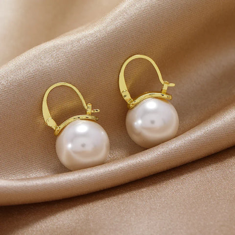 Shell Flower Pearl: Shell Flower Pearls.