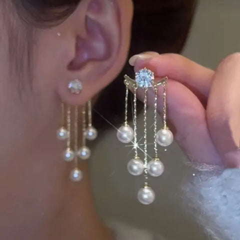 Leaves Crystal Stud: Crystal Leaf Studs.