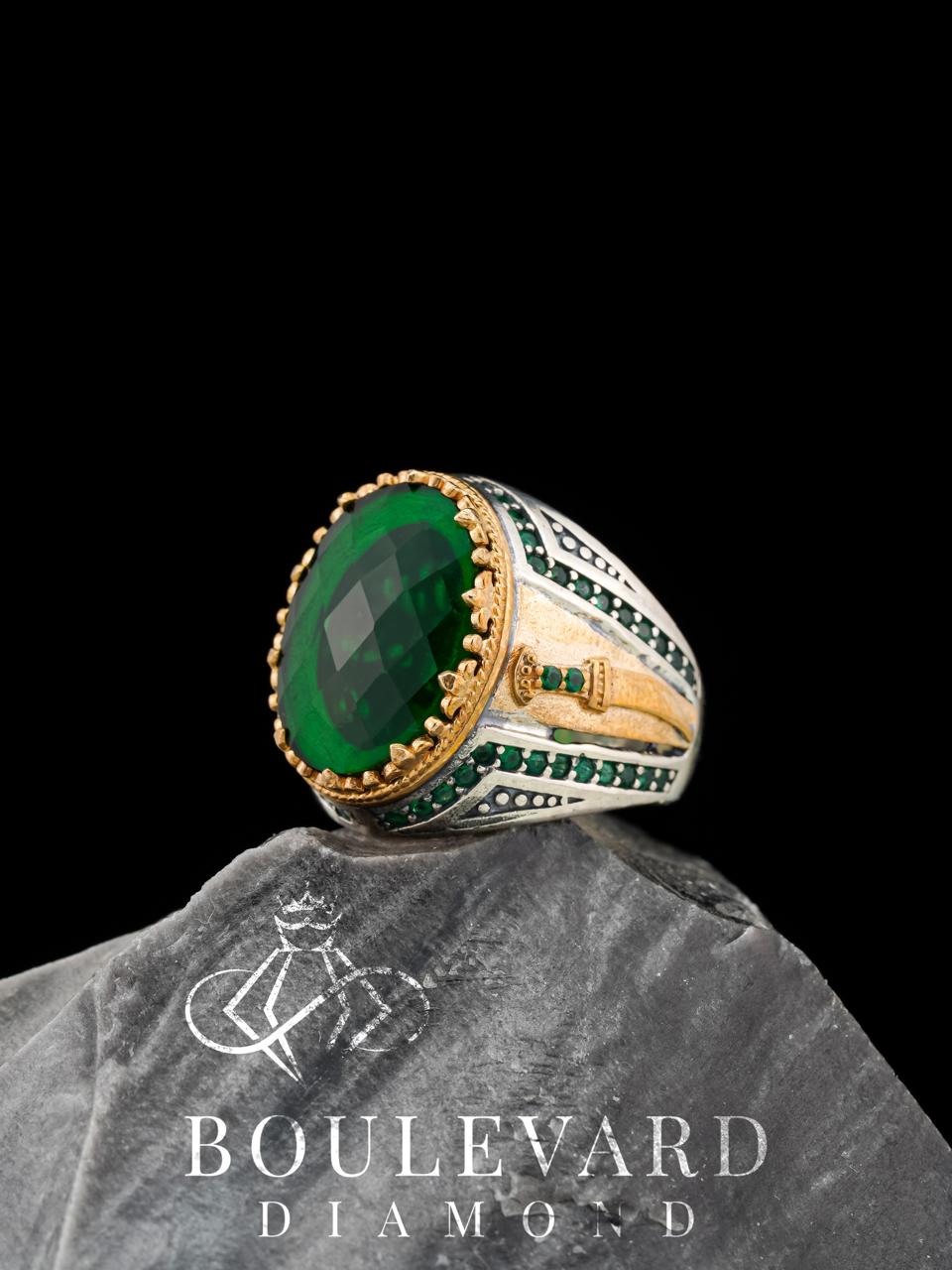 خاتم زمرد أخضر - BOLEVARD RING